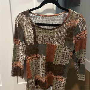 Elbow length sleeve shirt